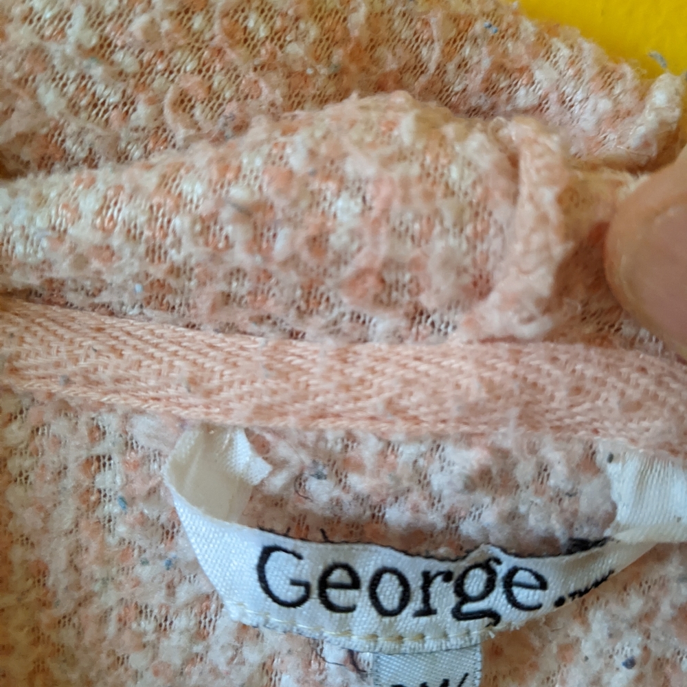 Bathrobe - Picture 2 of 5